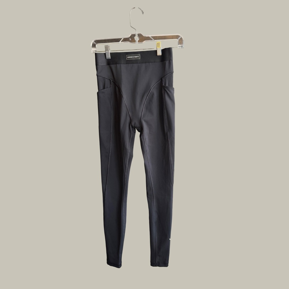 Savage X Fenty Black High Waisted Pocket Leggings Medium Activewear Pants